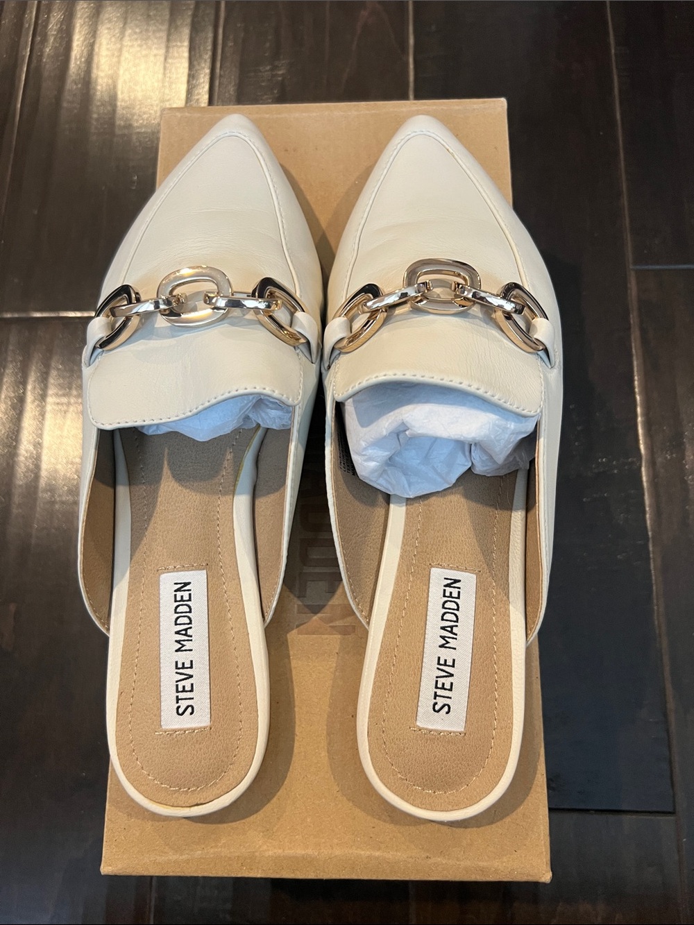 Steve Madden Cream Pointed Chain-Trim Mules